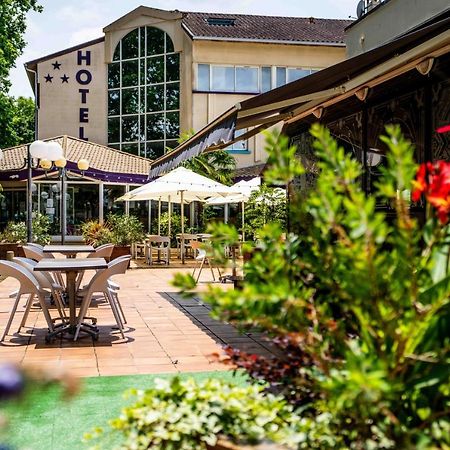 Logis Hotel & Restaurant Ludik Бержерак Екстериор снимка