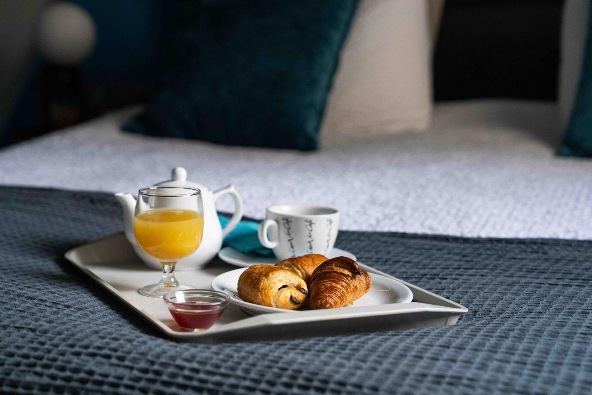 Logis Hotel & Restaurant Ludik Бержерак Екстериор снимка