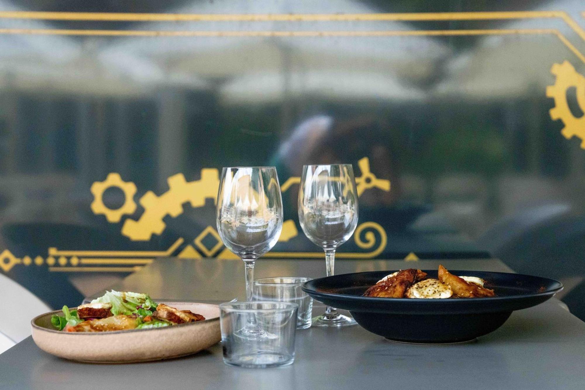 Logis Hotel & Restaurant Ludik Бержерак Екстериор снимка